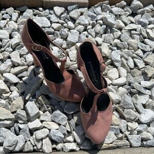 women’s high Hill shoes